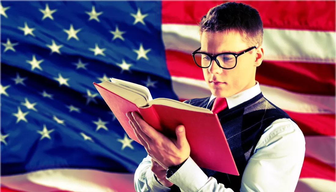 interpreter-graduation-speech-usa-flag-two-translator